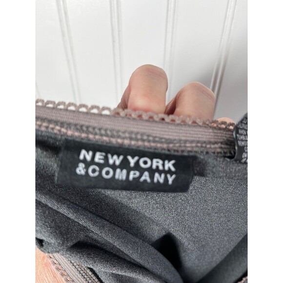 NEW YORK & COMPANY Skirt Women’s Size XL Dark Gray Burgundy Business Casual - Picture 4 of 5